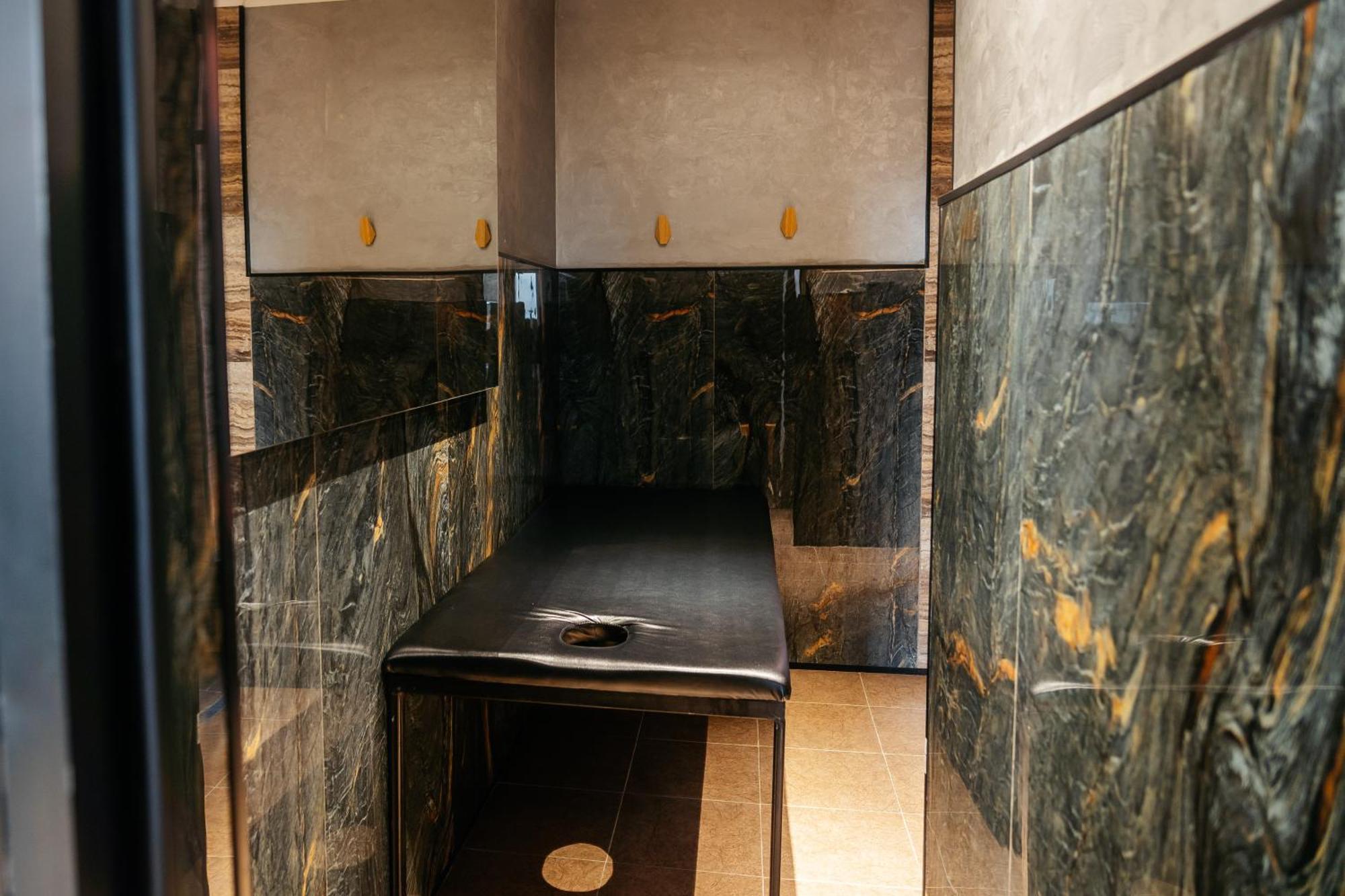 Sulo Vip Spa Atyraū エクステリア 写真